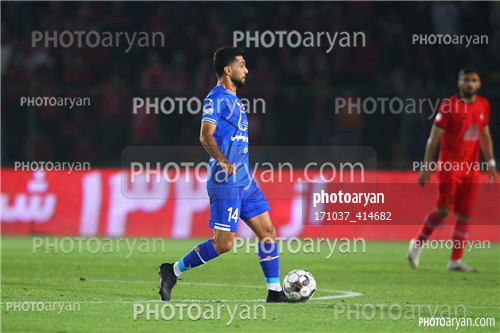 استقلال 0-تراکتور 2    (1403/08/10)-