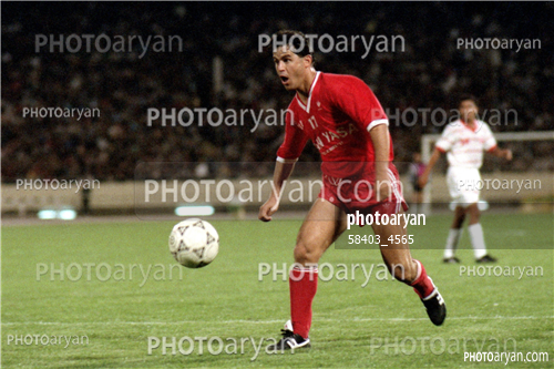 بازیکنان دهه های مختلف فوتبال ایران 15-فرشاد پیوس  Farshad Pious,