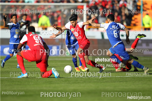 پرسپولیس 2-استقلال 2 (98/11/17)-مهدی ترابی,علی کریمی Ali Karimi,مهدی قایدی,Christian Osaguona (کریستین اوساگونا),