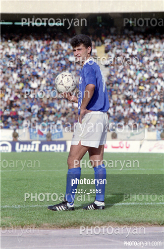 بازیکنان دهه های مختلف فوتبال ایران 5-محمد خرمگاه,