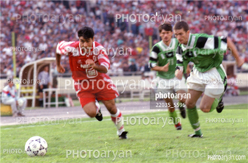 بازیکنان دهه های مختلف فوتبال ایران 7-مهدی مهدوی کیا,