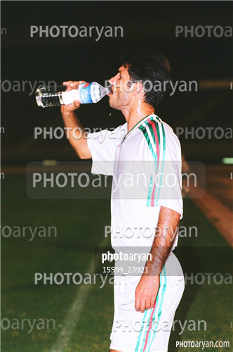 بازیکنان دهه های مختلف فوتبال ایران 2-علی دایی  Ali Daei,