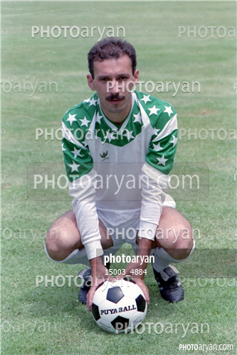 کاپیتانهای تیم های  تهرانی 1370-مارکار اقاجانیان,