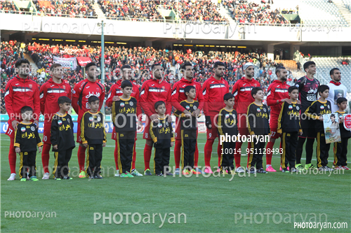پرسپولیس 2-سپاهان اصفهان  1-محمد انصاری,صادق محرمی,مهدی طارمی,سروش رفیعی,علیرضا بیرانوند,رامین رضائیان,محسن ربیع خواه,محسن مسلمان,فرشاد احمدزاده,سید جلال حسینی,