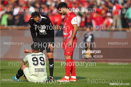 پرسپولیس  2-تراکتور  0    (1403/11/07)-