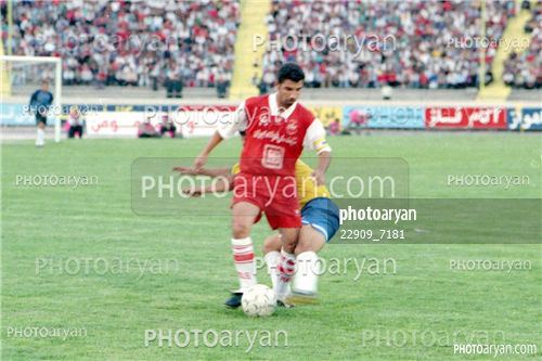 بازیکنان دهه های مختلف فوتبال ایران 9-مجتبی محرمی,