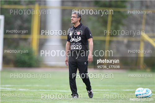 تمرین پرسپولیس در ورزشگاه درفشی فر 95/02/13-مصطفی قنبرپور,