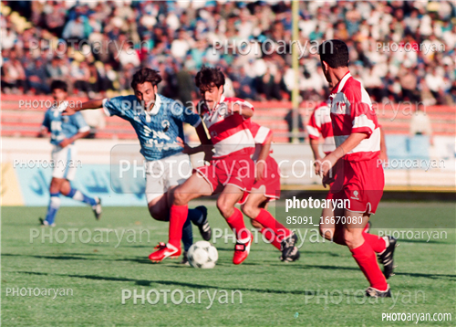 بازیکنان دهه های مختلف فوتبال ایران21-علی اکبریان,