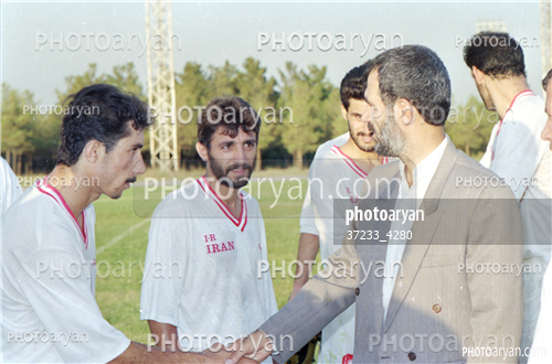 بازیکنان دهه های مختلف فوتبال ایران 11-امیر قلعه نویی,ابراهیم تهامی,