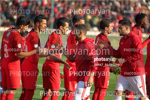 پرسپولیس 2-تراکتور سازی 0 (98/11/06)-شجاع خلیل زاده,وحید امیری,مهدی ترابی,ساسان انصاری,احمد نورالهی,Christian Osaguona (کریستین اوساگونا),