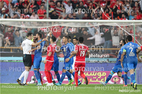 پرسپولیس 1 - استقلال 0  (96/08/04)-وحید امیری,کمال کامیابی نیا,سید حسین حسینی,سید مجید حسینی,خسرو حیدری,بیژن حیدری,روزبه چشمی,داریوش شجاعیان,