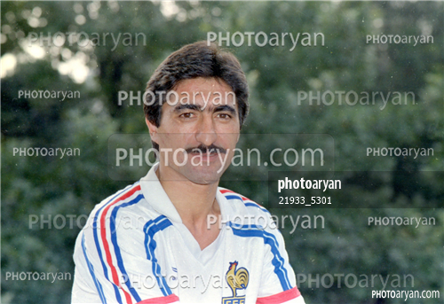 بازیکنان دهه های مختلف فوتبال ایران 7-ناصر محمدخانی,