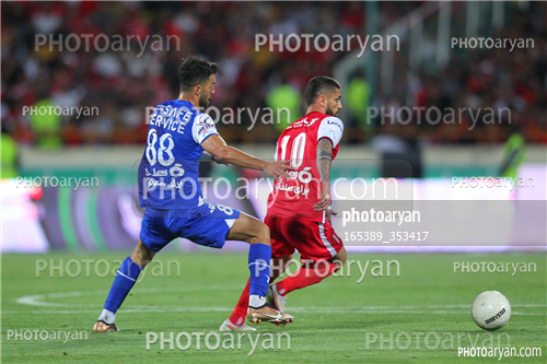 استقلال 1-پرسپولیس 2  (1402/03/10)-ميلاد سرلک چيوا,آرش رضاوند,