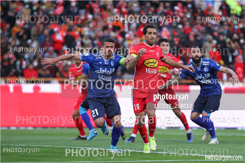 استقلال 1- پرسپولیس  1 (1400/12/26)-