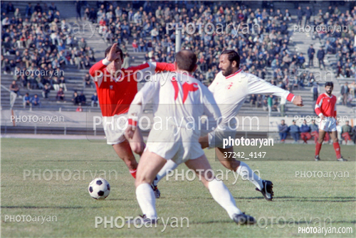 بازیکنان دهه های مختلف فوتبال ایران 11-حسین عبدی,