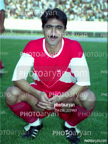 بازیکنان دهه های مختلف فوتبال ایران28-ناصر محمدخانی,