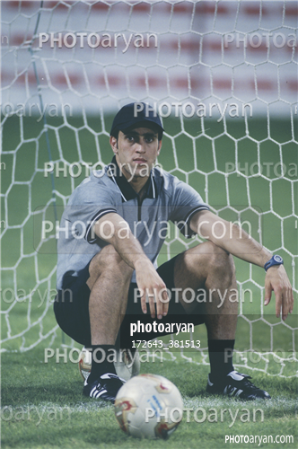 بازیکنان دهه های مختلف فوتبال ایران 40-علی کریمی Ali Karimi,