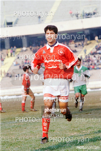بازیکنان دهه های مختلف فوتبال ایران 3-مهرداد میناوند,