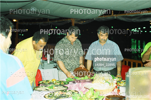 بازیکنان دهه های مختلف فوتبال ایران 1-علی پروین  Ali Parvin,محراب شاهرخی,