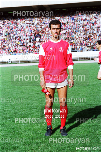 بازیکنان دهه های مختلف فوتبال ایران 2-محسن عاشوریَ,