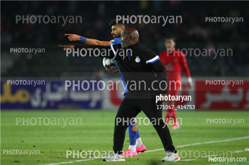 استقلال 0-تراکتور 2    (1403/08/10)-