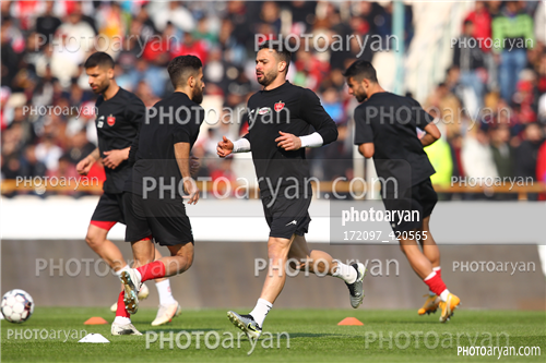 پرسپولیس  2-تراکتور  0    (1403/11/07)-