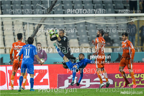 استقلال 1-سایپا  1(96/10/22)-جابر انصاری,حامد فلاح زاده,روزبه چشمی,