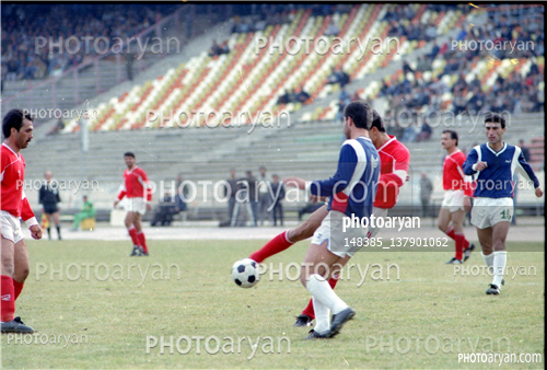 بازیکنان دهه های مختلف فوتبال ایران24 -