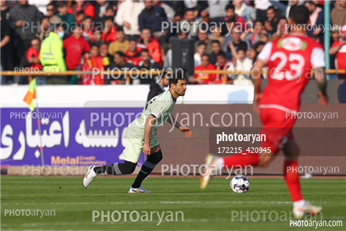 پرسپولیس  2-تراکتور  0    (1403/11/07)-