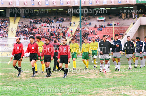 بازیکنان دهه های مختلف فوتبال ایران 2-علی دایی  Ali Daei,مهدی هاشمی نصب,نادر محمدخانی,کریم باقری,