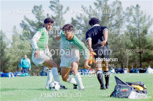 بازیکنان دهه های مختلف فوتبال ایران 10-داریوش یزدانی,سیروس نعمتی نژاد,