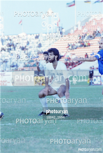 بازیکنان دهه های مختلف فوتبال ایران 3-شاهرخ بیانی,