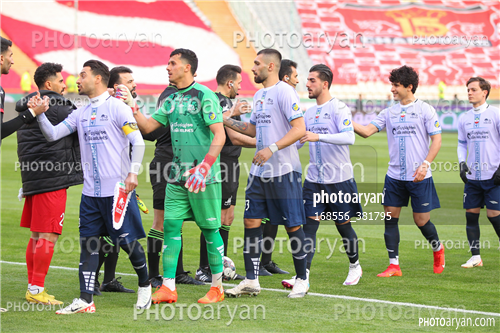 پرسپولیس 2-تراکتور 0  (1402/12/02)-