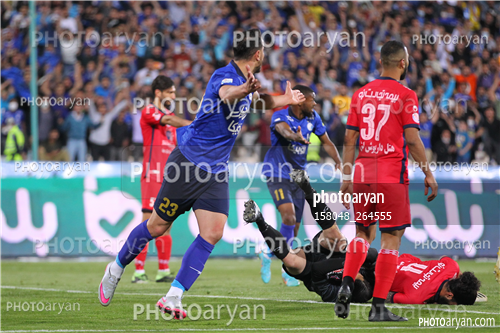 استقلال 0 (4)- نساجی مازندران  0 (5)  (1401/01/22)-ارمان قاسمی,مرتضی منصوری,علیرضا حقیقی,امیر مهدی جان ملکی,