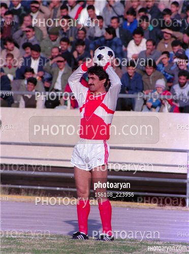 بازیکنان دهه های مختلف فوتبال ایران28-ناصر محمدخانی,