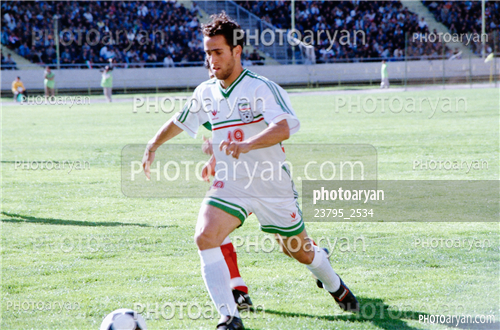 بازیکنان دهه های مختلف فوتبال ایران 10-علی کریمی Ali Karimi,