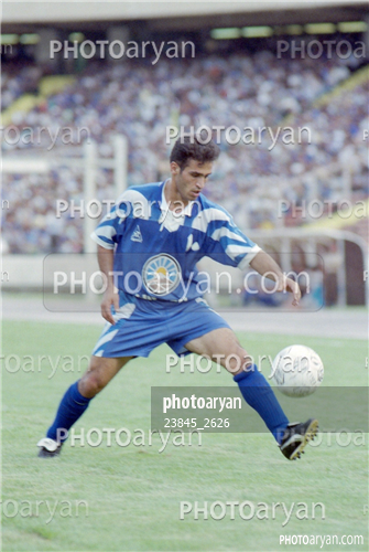 بازیکنان دهه های مختلف فوتبال ایران 10-علیرضا منصوریان,