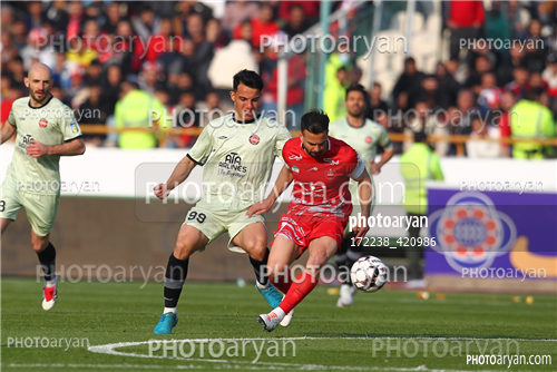 پرسپولیس  2-تراکتور  0    (1403/11/07)-