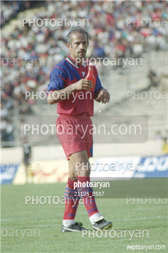 بازیکنان دهه های مختلف فوتبال ایران 4-محمد خاکپور,