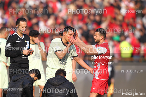 پرسپولیس  2-تراکتور  0    (1403/11/07)-