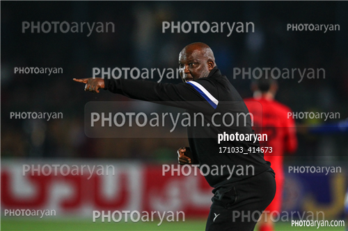 استقلال 0-تراکتور 2    (1403/08/10)-