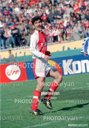 بازیکنان دهه های مختلف فوتبال ایران 4-پایان رافت,