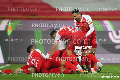 پرسپولیس 2-تراکتور 0  (1402/12/02)-