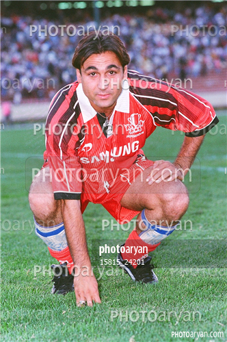 بازیکنان دهه های مختلف فوتبال ایران 2-علی اکبریان,