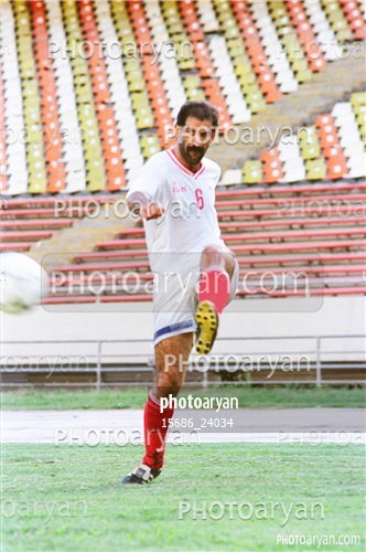 بازیکنان دهه های مختلف فوتبال ایران 2-مهدی فنونی زاده,