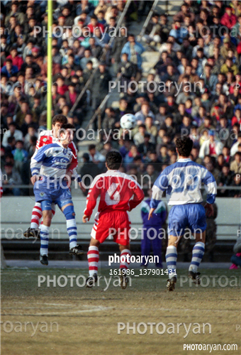 استقلال 0 -پرسپولیس 0 (1374/10/08)-