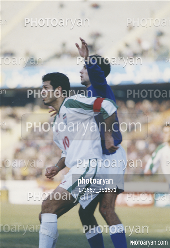 بازیکنان دهه های مختلف فوتبال ایران 40-علی دایی  Ali Daei,