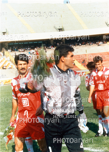 بازیکنان دهه های مختلف فوتبال ایران 35 -احمدرضا عابدزاده Ahmad Reza Abedzadeh,رضا شاهرودی,علی دایی  Ali Daei,