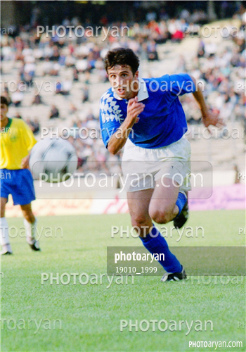 بازیکنان دهه های مختلف فوتبال ایران 3-ادموند اختر,