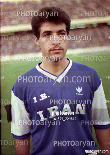 بازیکنان دهه های مختلف فوتبال ایران 32-صادق ورمزیار,
